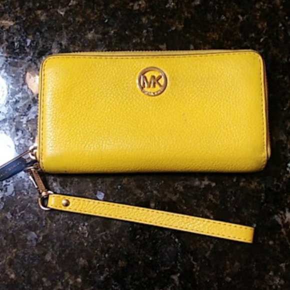 Authentic Yellow Michael Kors Bag and Wallet - Picture 10 of 15